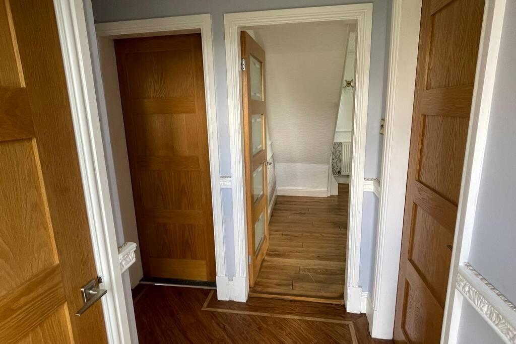 Detached Bungalow II Big Garden II Pet Friendly Vila Hednesford Exterior foto