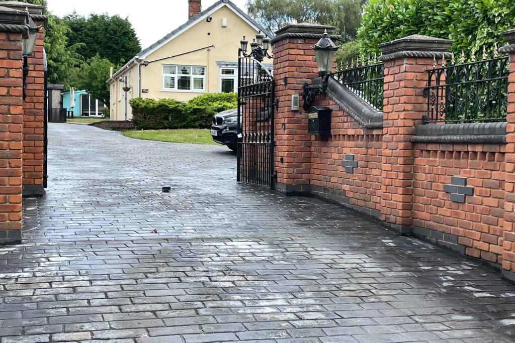 Detached Bungalow II Big Garden II Pet Friendly Vila Hednesford Exterior foto